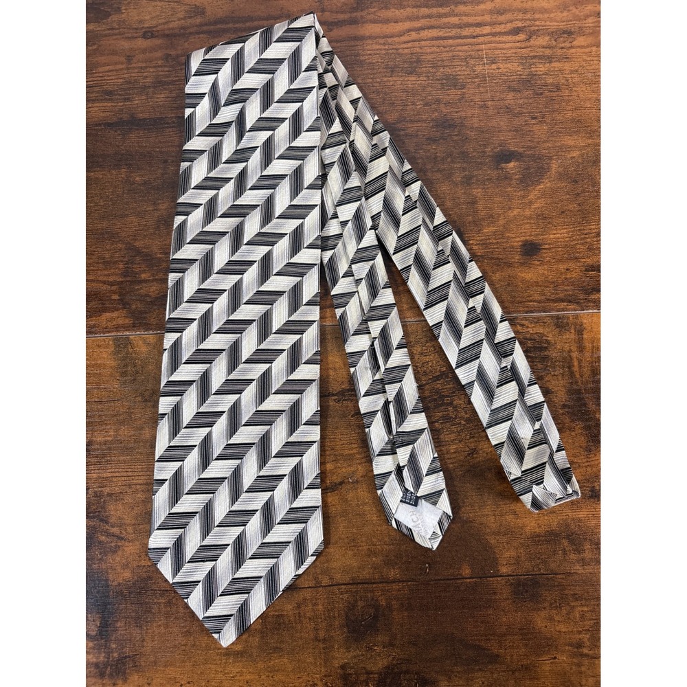 Bachrach Mens Silk Tie Black White Silver Chevron Geometric Made in Italy 4in